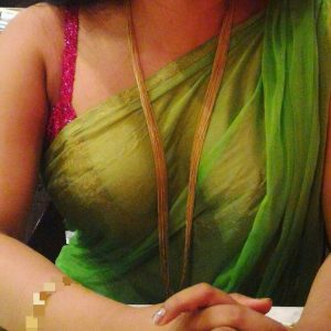 கொழுத பெரிய முலை