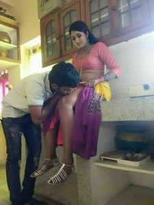குனிந்து முத்தம் கொடுத்தல்