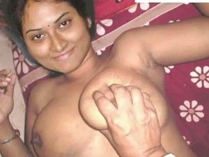 பிடித்து கசக்குதல்