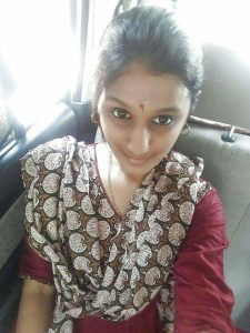 பேருந்தில் காலேஜ் மங்கை