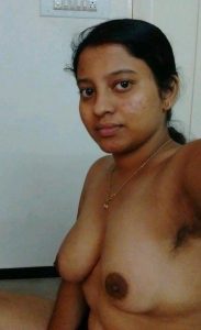 பாத்ரூமில் அவுத்து போட்டு நின்றால்