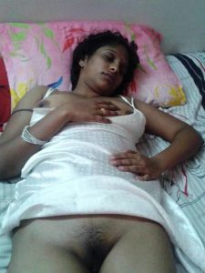 முடி நிறைந்த கூதி