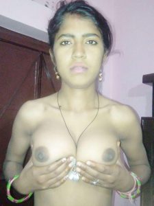 முலை கொண்டு மசாஜ்