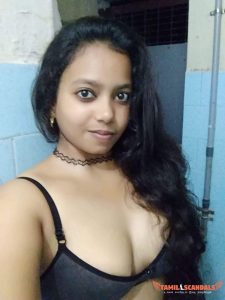கொழுத ஹாட் மார்புகள்