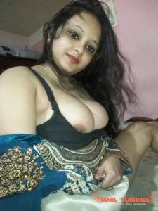 பிராவில் ஒழிந்த முலைகள்