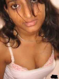 அழகிய பெண்