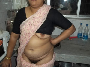 சொக்கவைக்கும் ஆண்ட்டி