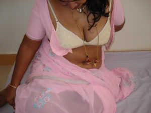 வெள்ளை நிற ப்ரா