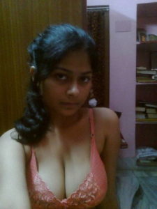 செக்ஸியான முலை பிளவு
