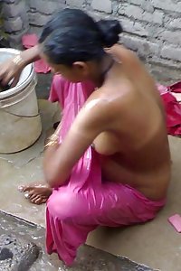 செக்ஸி பாவாடை படம்