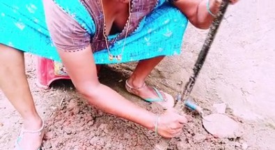 தாலி கயிறுடன் கள்ளக்காதலனுடன் ஆன்டி ஓழ் ஒக்கிறாள்