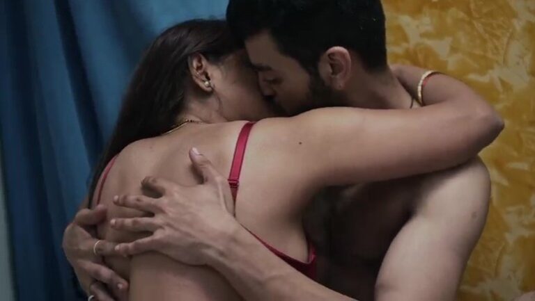 குடும்ப அன்னி ப்ரா நைட்டி கழட்டி ஓக்கும் வெப் சீரியஸ்