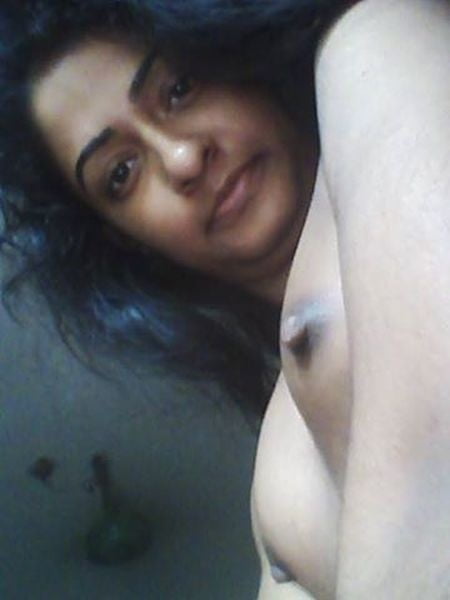 உசுச்பெற்றும் சித்தி காமகதை