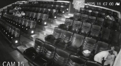 சினிமா திரையரங்கில் காதல் ஜோடிகளின் காம ரகளை CCTV