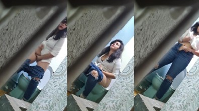 டாக்டர் லேடி பாத்ரூமில் புண்டையை துடைக்கும் கிளிப்