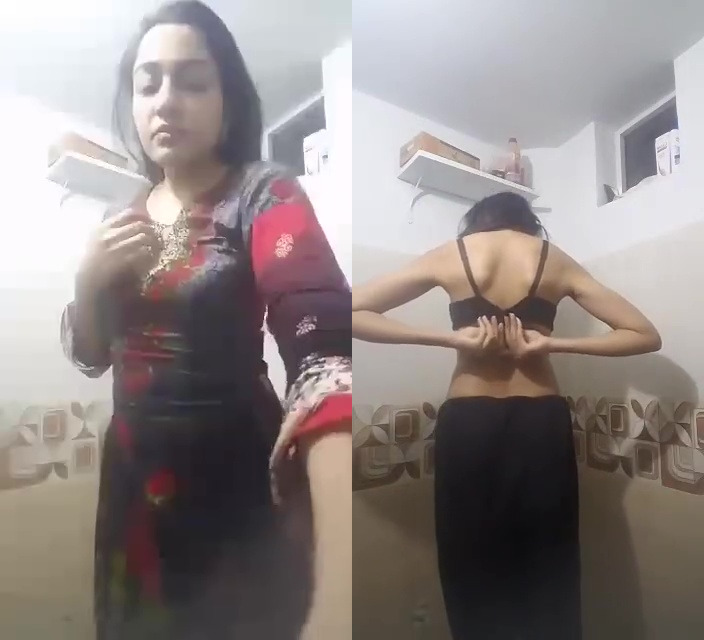 கோயம்பத்தூர் தங்கை பாத்ரூமில் ப்ரா கழட்டும் நியூட்ஸ்